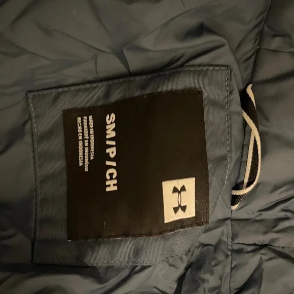 *^- Underarmor Puffer Coat -^* - Picture 3 of 3